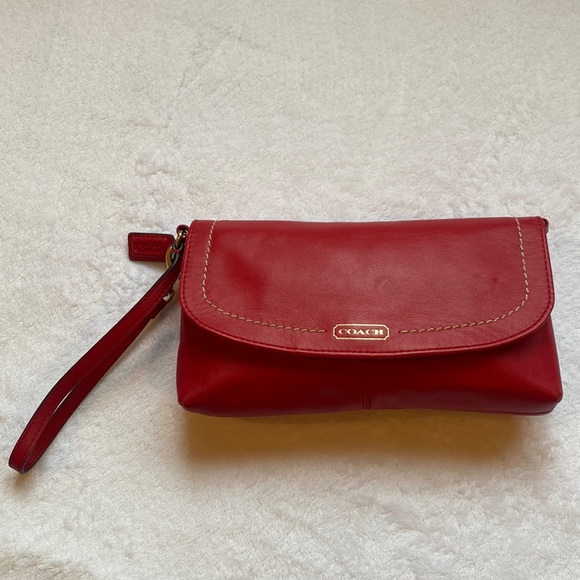 Coach wallet no tags.     #2 - Picture 4 of 13